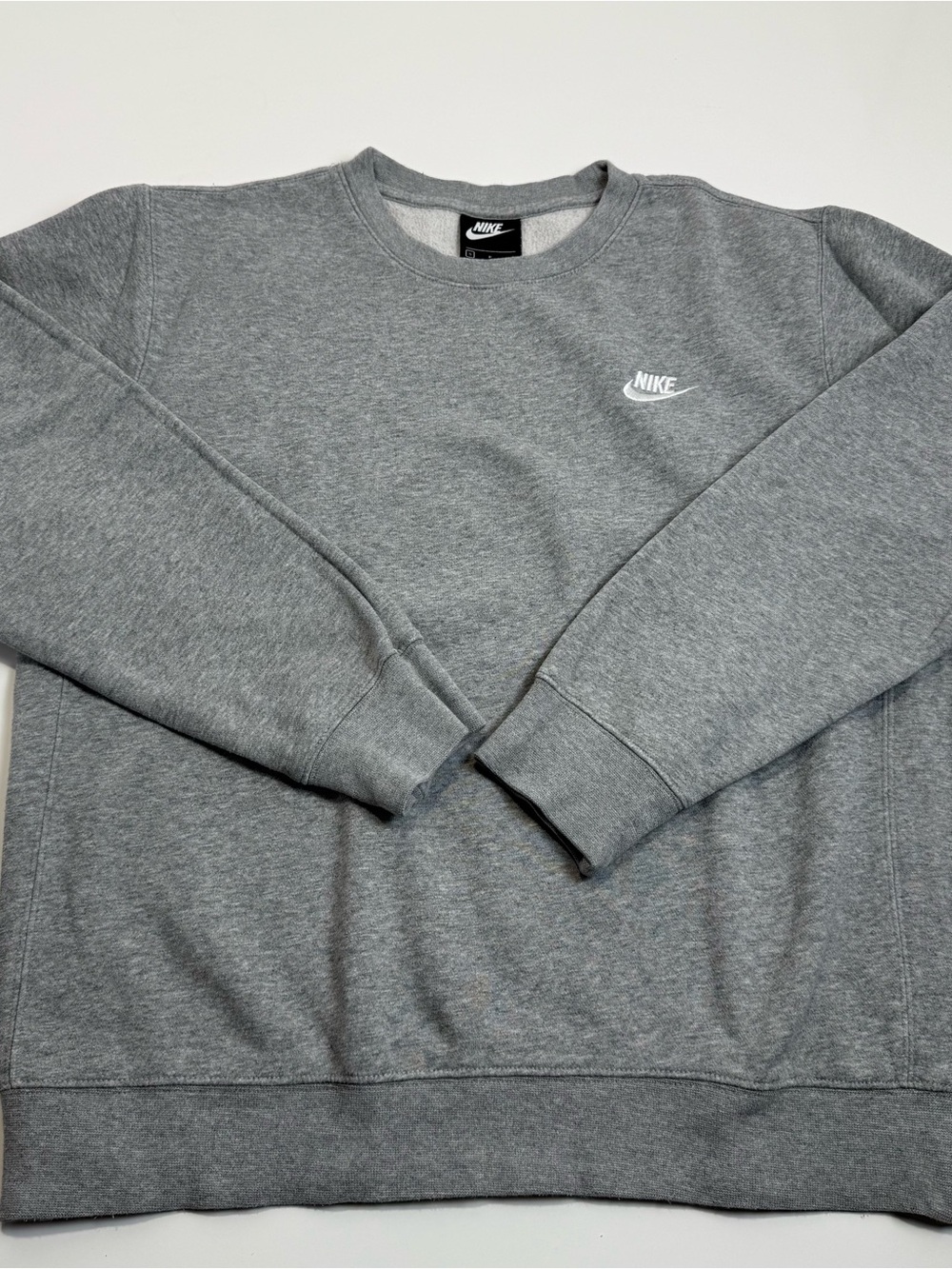 Nike Gray Crewneck Sweatshirt Men’s Size (S)